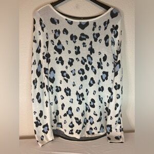 Chico’s~100% Rayon~Animal Print~Long Sleeves~Scoop Neck~Knit Sweater~Size 2 (M)